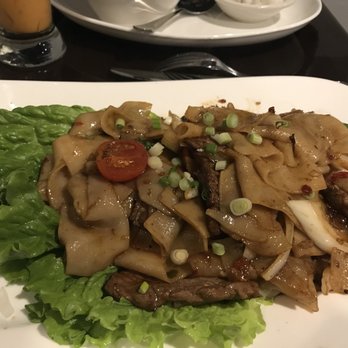 Silk Thai Restaurant - large drunken noodles are amazing but make sure to ask if they have the wide ones! - Thai Near Me - Charlottesville, Virginia Silk Thai Restaurant - large drunken noodles are amazing but make sure to ask if they have the wide ones! - Thai Near Me - Charlottesville, Virginia
