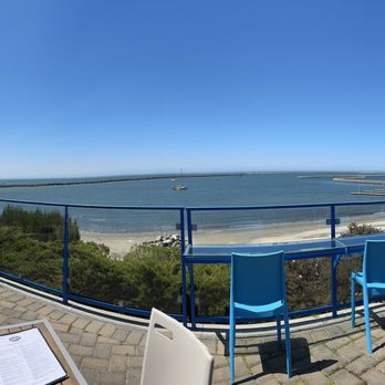 Sam's Chowder House - Seafood Near Me - Half Moon Bay, California