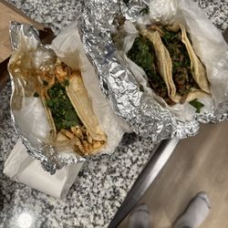 Casa De Leon - Chicken fajita, beef fajita tacos
