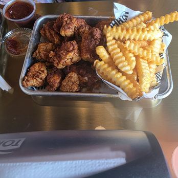 Houston TX Hot Chicken - 15 pc Nugget Meal - Chicken Shop Near Me - College Station, Texas Houston TX Hot Chicken - 15 pc Nugget Meal - Chicken Shop Near Me - College Station, Texas