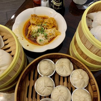 Jade Restaurant - Egg Creams Buns (2pcs/$5), Szechuan Pork Wontons (5pcs/$9), Steamed Shrimp Har Gow (4pcs/$7), Shanghai Soup Dumplings (6pcs/$9) - Asian Fusion Near Me - Austin, Texas