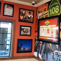 The entryway of Applebee's in Riverbank. :)