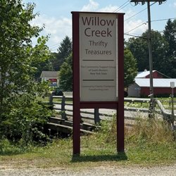 Willow Creek Thrifty Treasures - Sign by Clymer-Corry Rd.