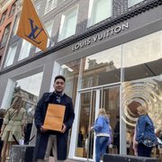 LOUIS VUITTON - Updated June 2025 - 15 Photos - Pieter Cornelisz Hooftstraat  65-67, Amsterdam, Noord-Holland, The Netherlands - Leather Goods - Phone  Number - Yelp