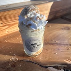 The Sandwich King and Smoked Desserts - Smoked banana pudding
