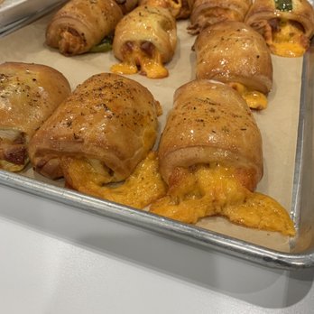 Bedoy's Bakery - Hot out the oven and very tempting! - Bakeries Near Me - San Antonio, Texas
