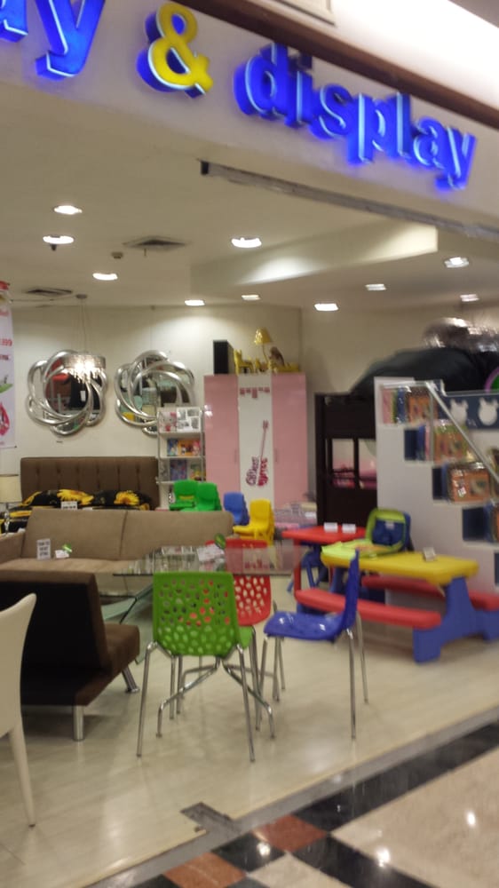 PLAY & DISPLAY Updated October 2024 Palm Drive, Makati, Metro