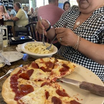 Cafe Borgia - Italian Near Me - Munster, Indiana