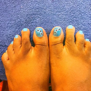 Fashion Nails & Spa - Pedicure and Flower design by Lily - Nail Salons Near Me - Beaumont, California Fashion Nails & Spa - Pedicure and Flower design by Lily - Nail Salons Near Me - Beaumont, California