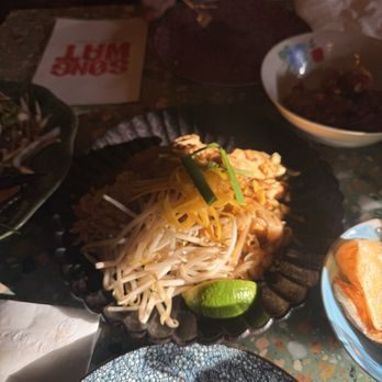 Song Wat - Thai Near Me - San Francisco, California Song Wat - Thai Near Me - San Francisco, California