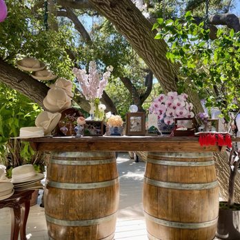 Calamigos Ranch Events - The Oak Room. Florals by Wenfloral (@wenfloral IG) #wenfloral - Venues & Event Spaces Near Me - Malibu, California Calamigos Ranch Events - The Oak Room. Florals by Wenfloral (@wenfloral IG) #wenfloral - Venues & Event Spaces Near Me - Malibu, California