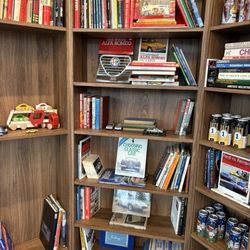 Sofia Vintage Motor Cafe - Books