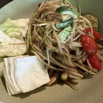 Hiso - Laos Papaya Salad Spicy (4 peppers) - Laotian Near Me - Sacramento, California Hiso - Laos Papaya Salad Spicy (4 peppers) - Laotian Near Me - Sacramento, California