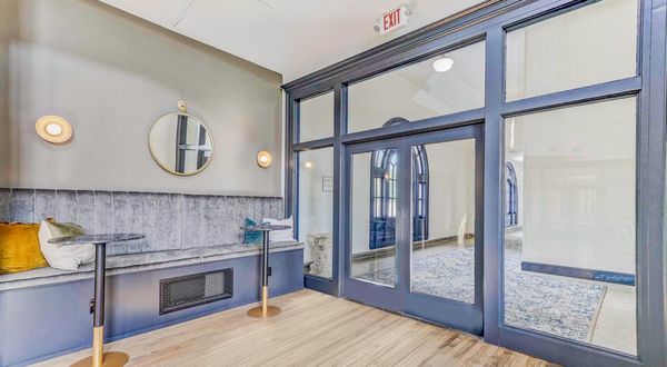 Roosevelt Historic Loft Apartments by null