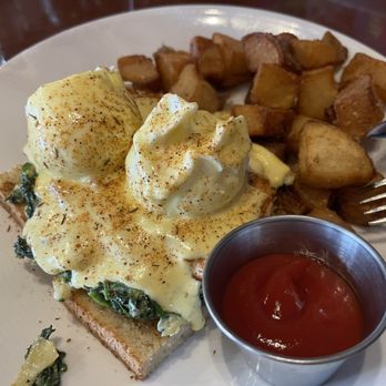 Full Belly - Spinach and artichoke Benny was an absolute win - Breakfast & Brunch Near Me - San Antonio, Texas Full Belly - Spinach and artichoke Benny was an absolute win - Breakfast & Brunch Near Me - San Antonio, Texas