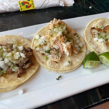El Gallo Giro - street tacos: pollo, asada, fish - Mexican Near Me - Meridian, Idaho