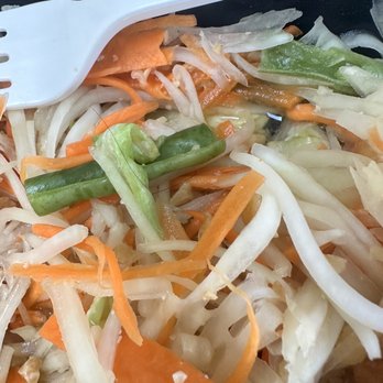 Papaya Thai - Ordered Papaya Salad and there's a hair MIXED in the salad . Be aware eating here. - Thai Near Me - Newark, California