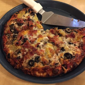 Straw Hat Pizza - custom veggie-topped “small" - Pizza Near Me - Rancho Cordova, California Straw Hat Pizza - custom veggie-topped “small" - Pizza Near Me - Rancho Cordova, California