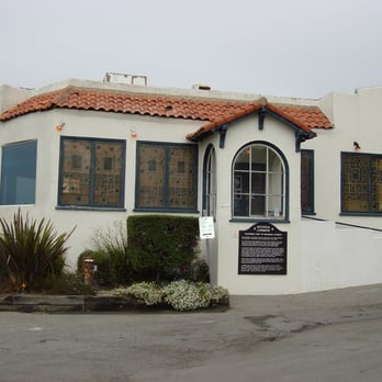 Moss Beach Distillery - Seafood Near Me - Moss Beach, California