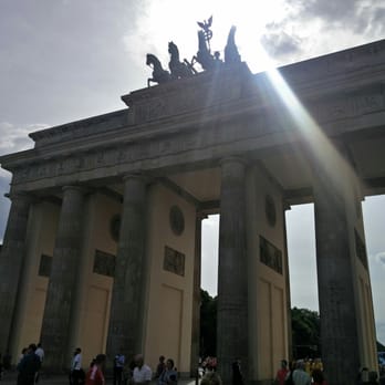 Brandenburger Tor - Another shot - Landmarks & Historical Buildings Near Me - Berlin, BE Brandenburger Tor - Another shot - Landmarks & Historical Buildings Near Me - Berlin, BE