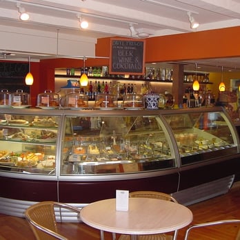 Caffe Prego - Inside Preggo - Italian Near Me - Ogunquit, Maine