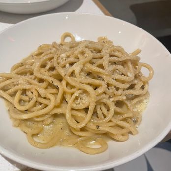 La Pecora Bianca UES - Cacio e Pepe - Italian Near Me - New York, New York La Pecora Bianca UES - Cacio e Pepe - Italian Near Me - New York, New York