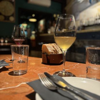Bar Brutal - Wine Bars Near Me - Barcelona, B