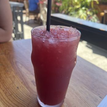 Simmzy's - Agua Fresca - Gastropubs Near Me - Long Beach, California