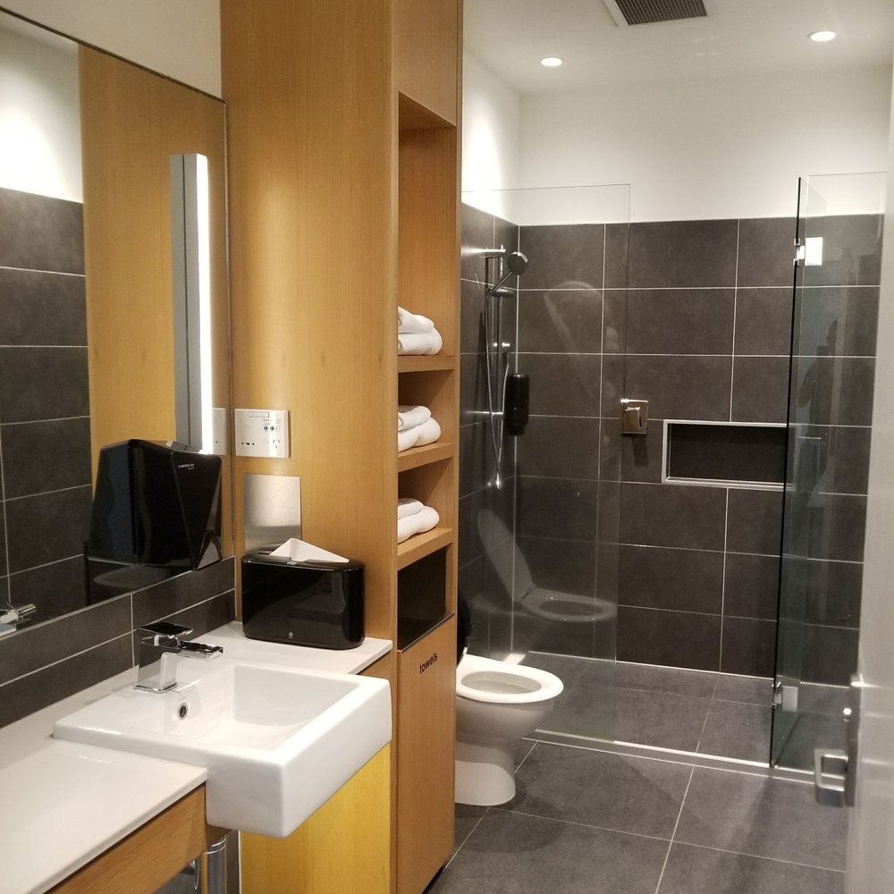 Strata Lounge - The shower was excellent. - Airport Lounges Near Me - Auckland, AUK