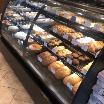 la Madeleine - Bakery display - Breakfast & Brunch Near Me - El Paso, Texas