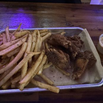 Spitz Mediterranean Street Food - Chicken - 1/2 Dozen Wings Fries - Mediterranean Near Me - Goodyear, Arizona