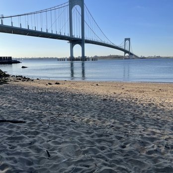 Francis Lewis Park - Beautiful view - Parks Near Me - Whitestone, New York Francis Lewis Park - Beautiful view - Parks Near Me - Whitestone, New York