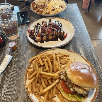 Brunches - Sweet and spicy burger, Nutella French Toast Buffalo Chicken Mac-n-Cheese BowlBuffalo - Breakfast & Brunch Near Me - Wilmington, North Carolina