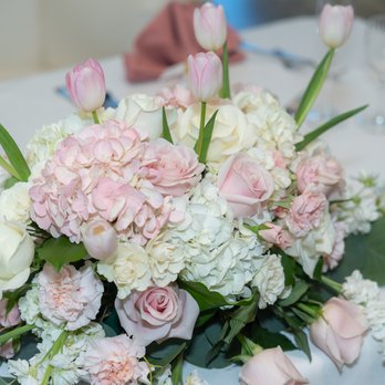 V Florist - Sweetheart's table - Florists Near Me - Las Vegas, Nevada V Florist - Sweetheart's table - Florists Near Me - Las Vegas, Nevada