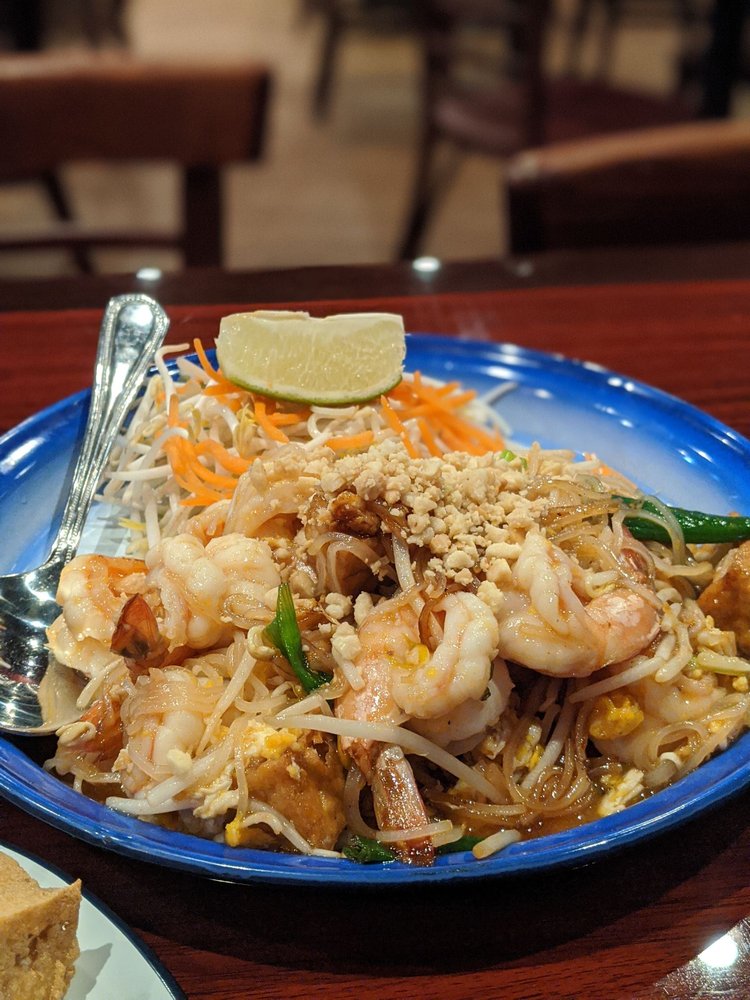 NAHA THAI RESTAURANT 36 Photos & 63 Reviews Thai 4555 Highway 6