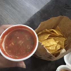 La Fondita - Chips and Salas