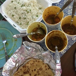 Deerings Market - Rice, naan & curries!