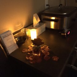 Hand & Stone Massage and Facial Spa - Love these decorations!