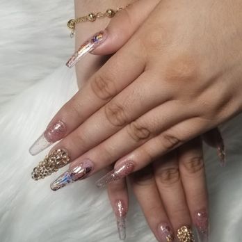 L.A Bella Nails - Sorry for my crooked fingers - Nail Salons Near Me - Los Angeles, California L.A Bella Nails - Sorry for my crooked fingers - Nail Salons Near Me - Los Angeles, California