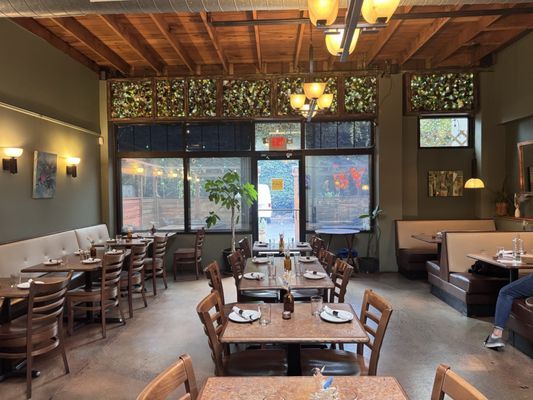 Fino Bistro & Pizzeria by null