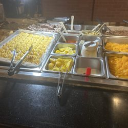 Hong Kong Buffet - Desert area and fruit area