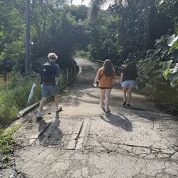 Annaly Bay Tide Pools - Easy walk so it starts