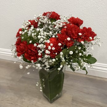 Casa De Flores - Nothing even close to what we were expecting. - Florists Near Me - Encino, California