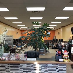 Queen's Nails & Spa