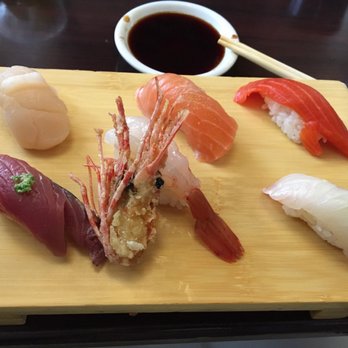 Shiro's - Course 2: Sockeye Salmon, Atlantic Salmon, Hotate (Scallop), Shimaji (Striped Jack), Botan-ebi (Sweet Shrimp), Katsuo (Bonito) - Sushi Bars Near Me - Seattle, Washington