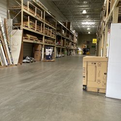 Menards - Customer pickup