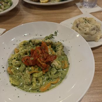 Red White & Brew - Chicken pesto tortellini - New American Near Me - Prescott, Arizona Red White & Brew - Chicken pesto tortellini - New American Near Me - Prescott, Arizona