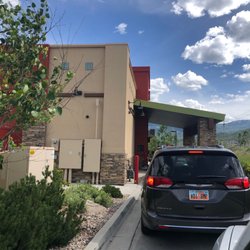 Del Taco - Busy drive-thru