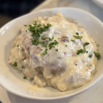 SYRUP - Algonquin - Biscuit & gravy - Breakfast & Brunch Near Me - Algonquin, Illinois