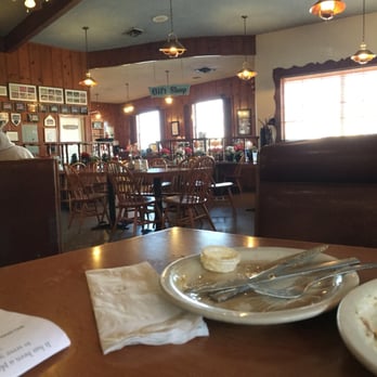 Millbrae Pancake House - Awesome homelike atmosphere. - American Near Me - Millbrae, California